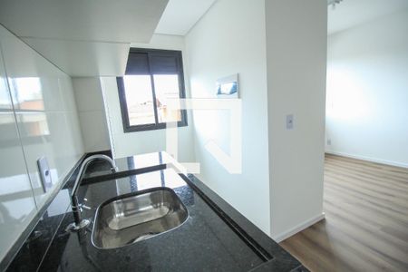 Cozinha de kitnet/studio para alugar com 1 quarto, 26m² em Quarta Parada, São Paulo