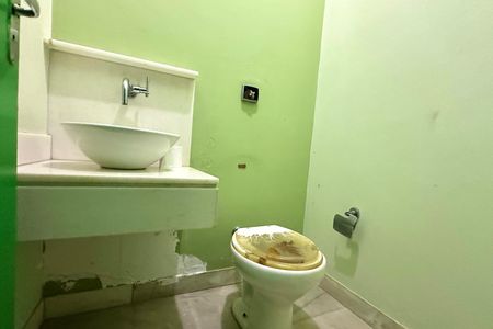 Apartamento para alugar com 300m², 3 quartos e 1 vagaBanheiro de Serviço 2