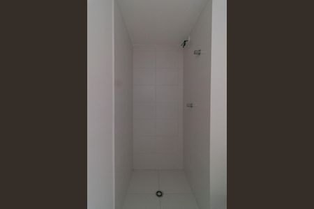 Apartamento para alugar com 27m², 1 quarto e sem vaga Apartamento para alugar com 27m², 1 quarto e sem vagaBanheiro da Suíte