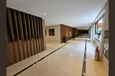 Apartamento à venda com 68m², 2 quartos e 2 vagas Apartamento à venda com 68m², 2 quartos e 2 vagasHall social