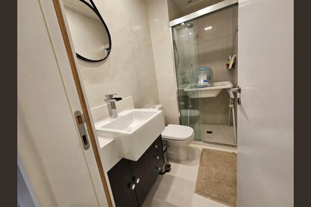 Apartamento à venda com 68m², 2 quartos e 2 vagas Apartamento à venda com 68m², 2 quartos e 2 vagasBanheiro