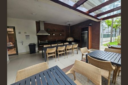 Apartamento à venda com 68m², 2 quartos e 2 vagas Apartamento à venda com 68m², 2 quartos e 2 vagasÁrea comum - Churrasqueira