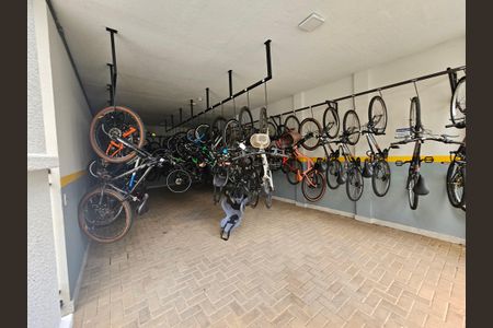 Apartamento à venda com 68m², 2 quartos e 2 vagas Apartamento à venda com 68m², 2 quartos e 2 vagasBicicletário