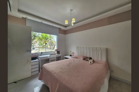 Casa de condomínio à venda com 350m², 5 quartos e 2 vagasSuíte 1