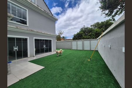 Casa de condomínio à venda com 350m², 5 quartos e 2 vagasÁrea externa 