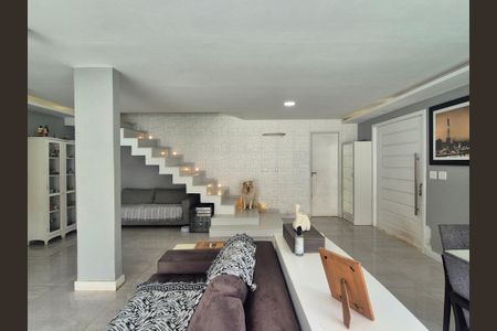 Casa de condomínio à venda com 350m², 5 quartos e 2 vagasSala 