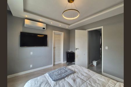 Casa de condomínio à venda com 350m², 5 quartos e 2 vagasSuíte 3