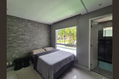 Casa de condomínio à venda com 350m², 5 quartos e 2 vagasSuíte 2