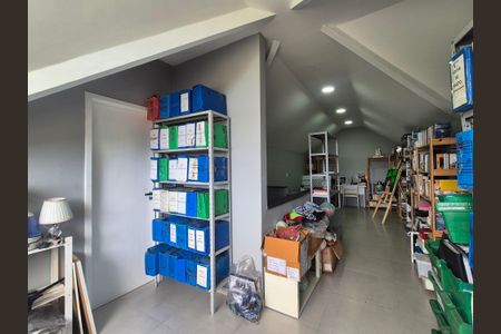 Casa de condomínio à venda com 350m², 5 quartos e 2 vagasSótão 