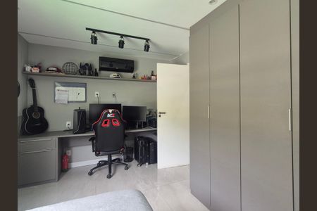 Casa de condomínio à venda com 350m², 5 quartos e 2 vagasSuíte 2