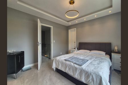 Casa de condomínio à venda com 350m², 5 quartos e 2 vagasSuíte 3