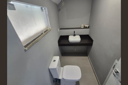 Casa de condomínio à venda com 350m², 5 quartos e 2 vagasLavabo 2