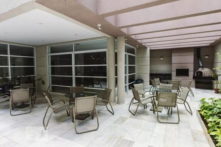 Apartamento à venda com 234m², 2 quartos e 4 vagas Apartamento à venda com 234m², 2 quartos e 4 vagasÁrea comum - Churrasqueira