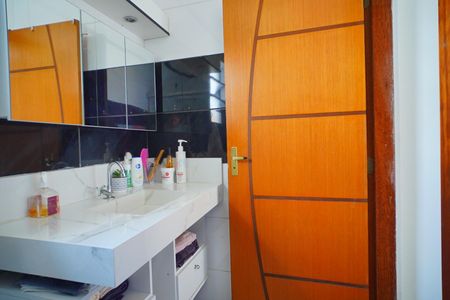 Casa à venda com 277m², 3 quartos e 4 vagasBanheiro