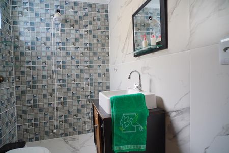 Casa à venda com 277m², 3 quartos e 4 vagasBanheiro 2 - Casa 2