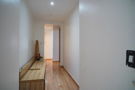 Casa à venda com 277m², 3 quartos e 4 vagasCorredor  - Casa 2