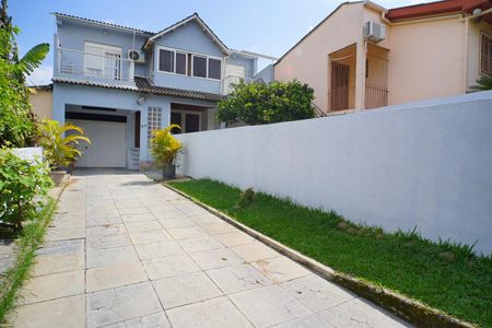 Casa à venda com 277m², 3 quartos e 4 vagasPátio