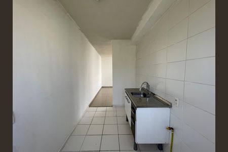 Apartamento à venda com 43m², 2 quartos e 1 vaga Apartamento à venda com 43m², 2 quartos e 1 vagaCozinha e Área de Serviço