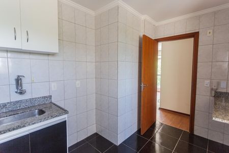 Apartamento para alugar com 62m², 2 quartos e 2 vagasCozinha