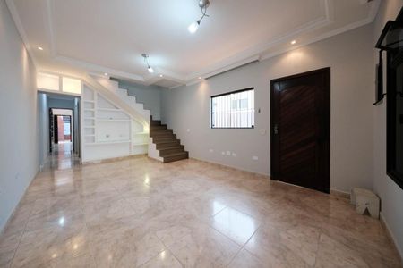 Casa para alugar com 200m², 4 quartos e 2 vagasSala