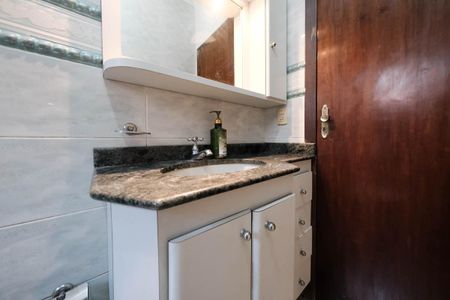 Casa para alugar com 200m², 4 quartos e 2 vagasLavabo