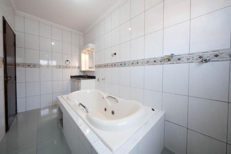 Casa para alugar com 200m², 4 quartos e 2 vagasBanheiro Suíte