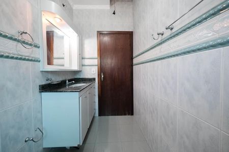 Casa para alugar com 200m², 4 quartos e 2 vagasBanheiro