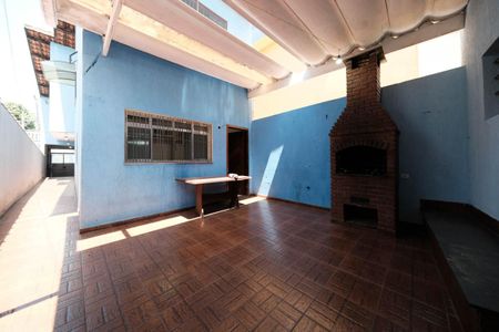 Casa para alugar com 200m², 4 quartos e 2 vagasÁrea de Serviço