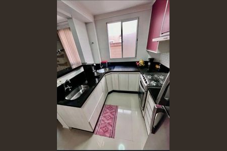 Cozinha de apartamento para alugar com 2 quartos, 60m² em Jardim Yolanda, Jacareí