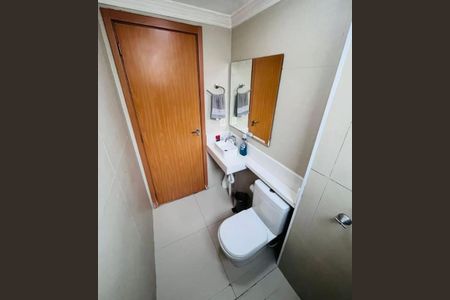 Banheiro de apartamento para alugar com 2 quartos, 60m² em Jardim Yolanda, Jacareí