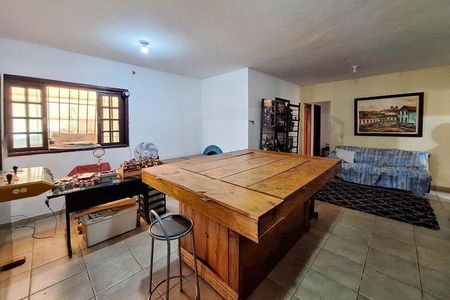 Casa à venda com 200m², 3 quartos e 2 vagas
