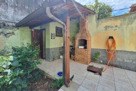 Casa à venda com 200m², 3 quartos e 2 vagas