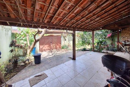 Casa à venda com 200m², 3 quartos e 2 vagas