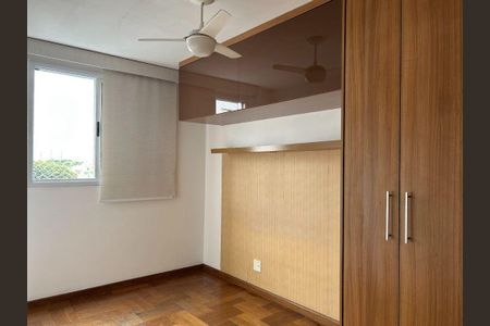 Apartamento à venda com 2 quartos, 55m² em Jardim Ester Yolanda, São Paulo