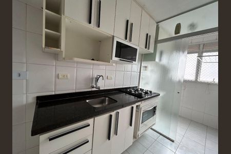 Apartamento à venda com 2 quartos, 55m² em Jardim Ester Yolanda, São Paulo