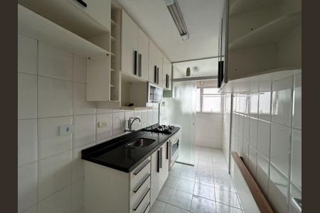Apartamento à venda com 2 quartos, 55m² em Jardim Ester Yolanda, São Paulo