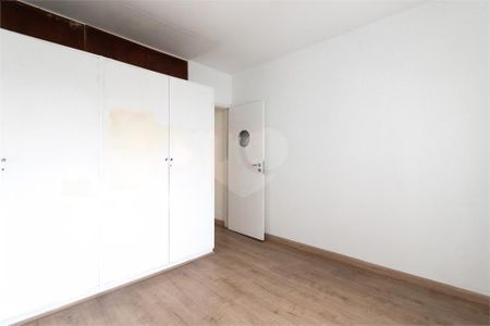 Casa à venda com 269m², 3 quartos e 2 vagas