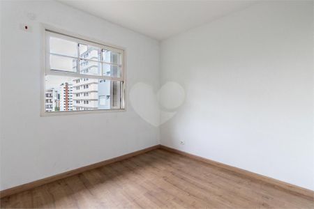 Casa à venda com 3 quartos, 269m² em Real Parque, São Paulo