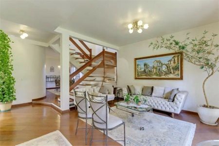 Casa à venda com 4 quartos, 261m² em Jardim Santo Amaro, São Paulo