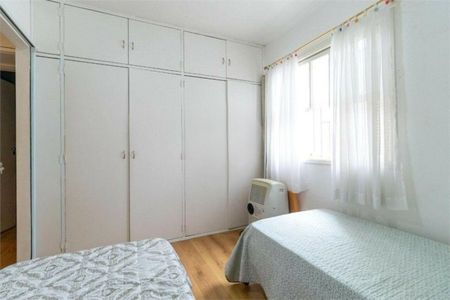 Casa à venda com 4 quartos, 266m² em Santo Amaro, São Paulo