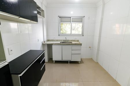Apartamento para alugar com 60m², 2 quartos e 1 vaga Apartamento para alugar com 60m², 2 quartos e 1 vagaCozinha - Armários