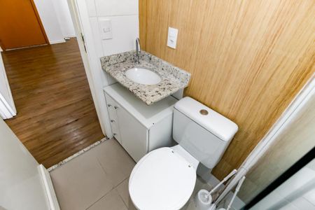 Banheiro de apartamento para alugar com 2 quartos, 60m² em Jardim Catanduva, São Paulo