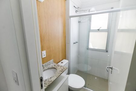 Banheiro de apartamento para alugar com 2 quartos, 60m² em Jardim Catanduva, São Paulo