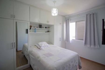 Apartamento à venda com 75m², 3 quartos e 2 vagasQuarto 3