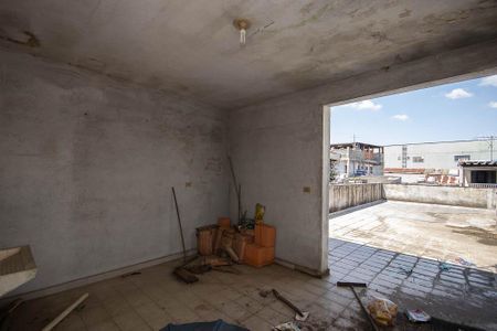 Casa à venda com 179m², 3 quartos e 2 vagasÁrea de Serviço / Quintal