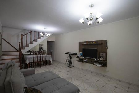 Casa à venda com 179m², 3 quartos e 2 vagasSala
