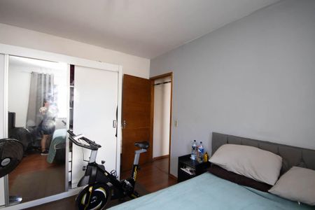Casa à venda com 179m², 3 quartos e 2 vagasQuarto 2