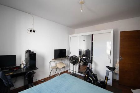 Casa à venda com 179m², 3 quartos e 2 vagasQuarto 2