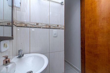 Casa para alugar com 150m², 3 quartos e 1 vaga Casa para alugar com 150m², 3 quartos e 1 vagaBanheiro da Suíte 1