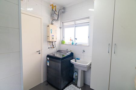 Apartamento à venda com 79m², 3 quartos e 1 vagaÁrea de Serviço